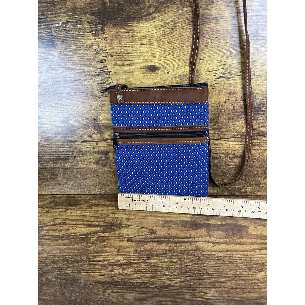 Rare ‎ Crossbody Bag Artesanal Blue